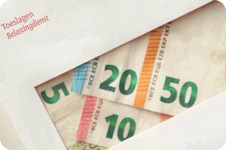 Dutch Belastingdienst envelope labeled “Toeslagen” with euro banknotes inside