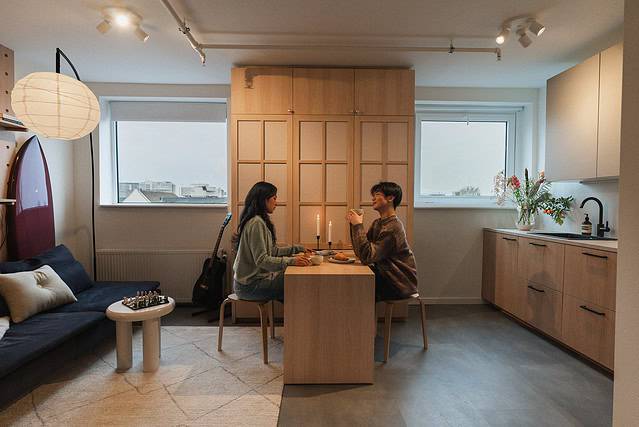 Pivot Dining Table The Citylifer Nomad Studio With Friends