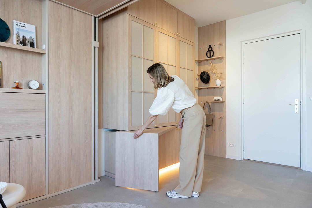 Nomad Studio Pivot Wardrobe