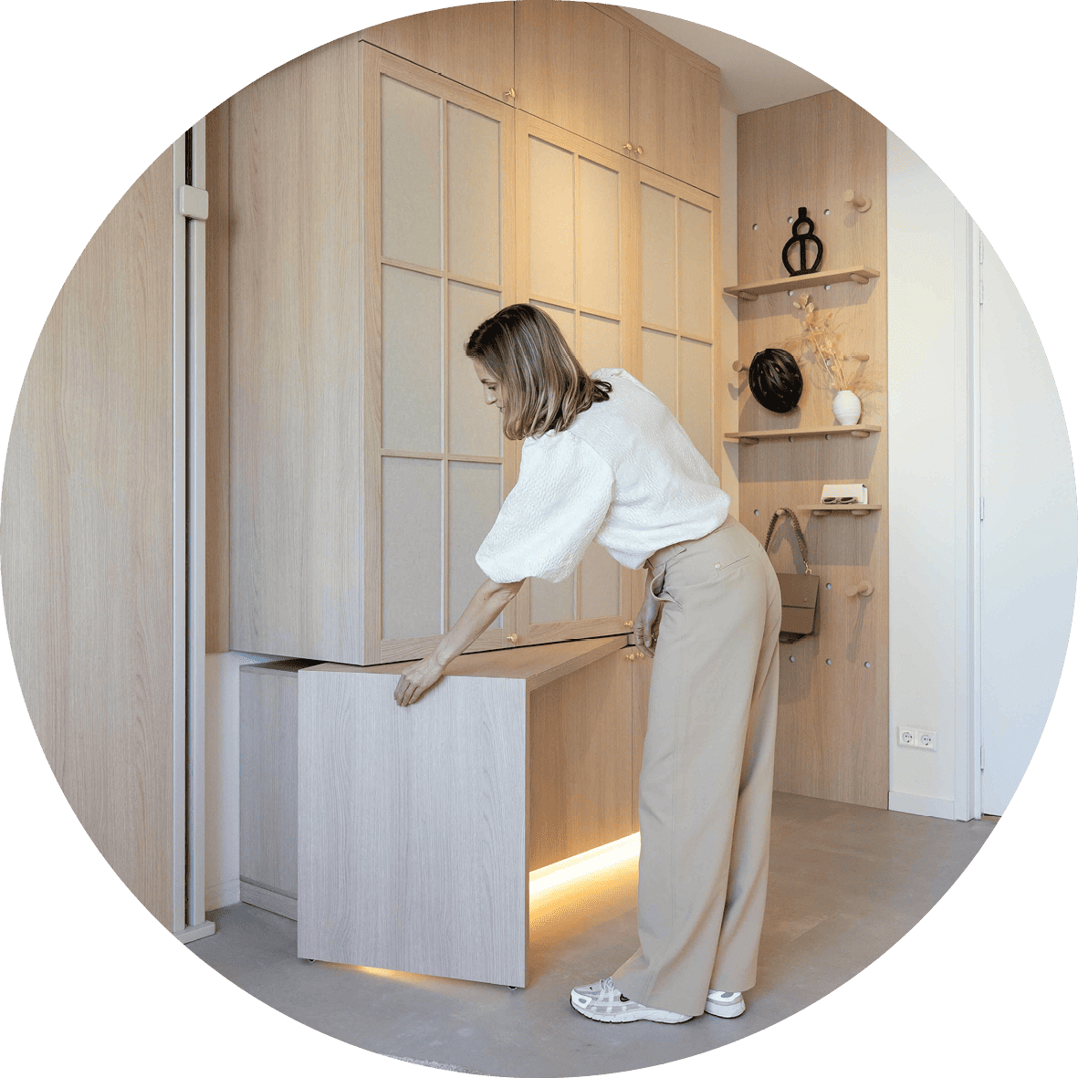 Nomad Studio The Citylifer Pivot Wardrobe